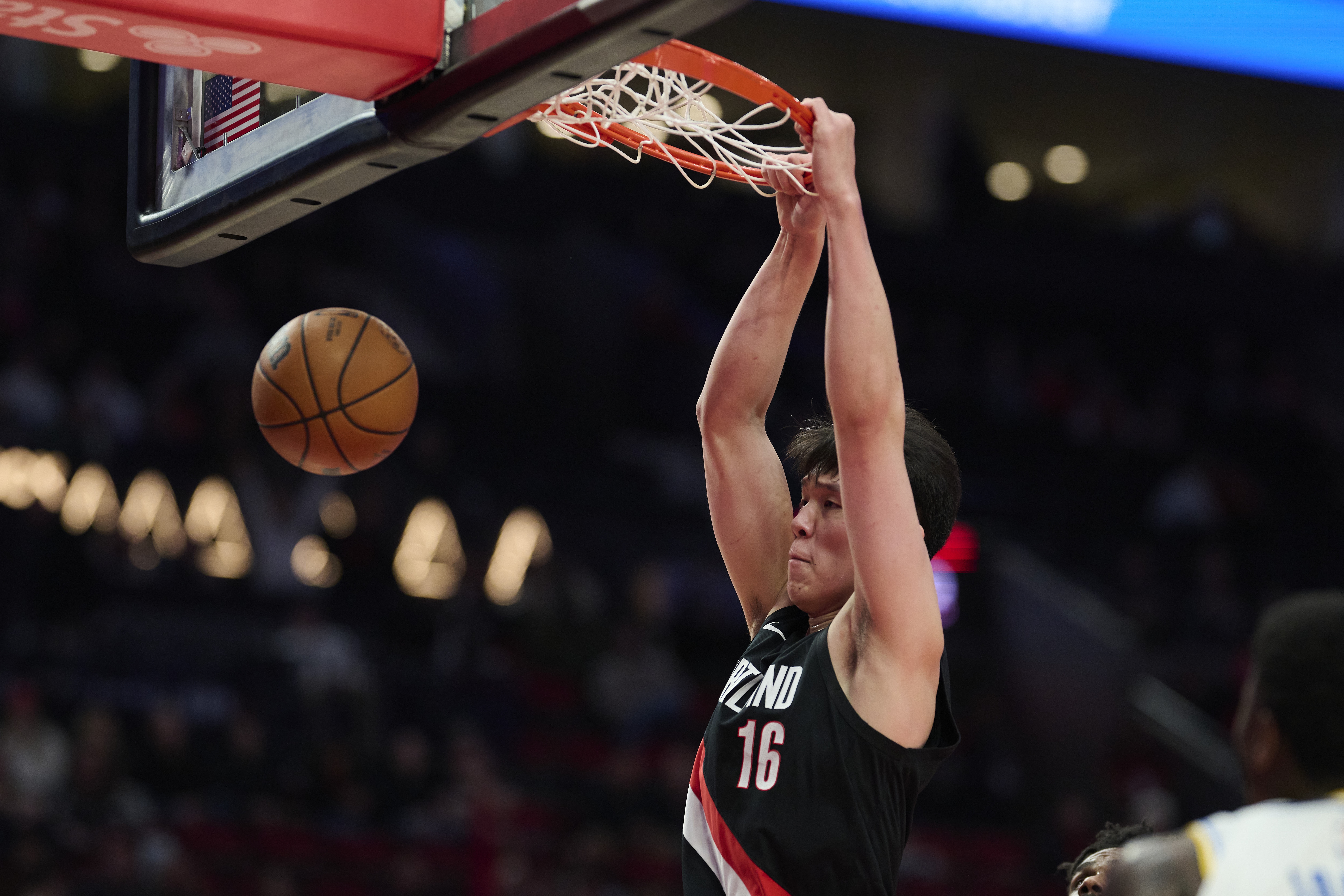 开云注册入口-解说：瀚森以赛代练改变防守质量不现实 需要调教大个的体能团队